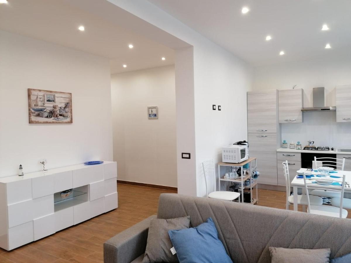 Momaliar House Villa Кампофеличе ди Рокела Екстериор снимка