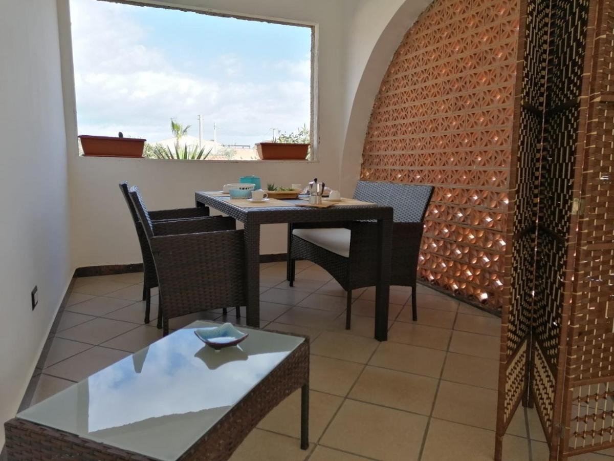 Momaliar House Villa Кампофеличе ди Рокела Екстериор снимка