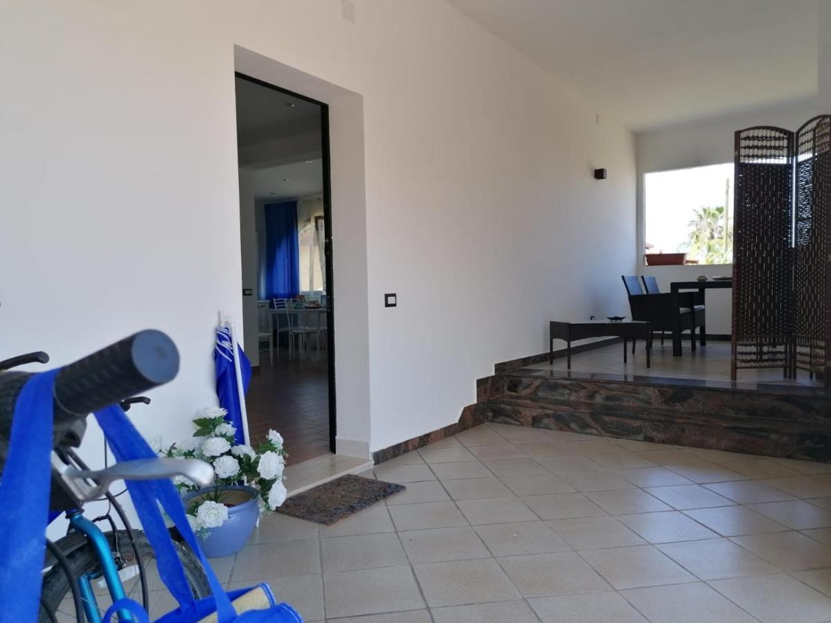 Momaliar House Villa Кампофеличе ди Рокела Екстериор снимка