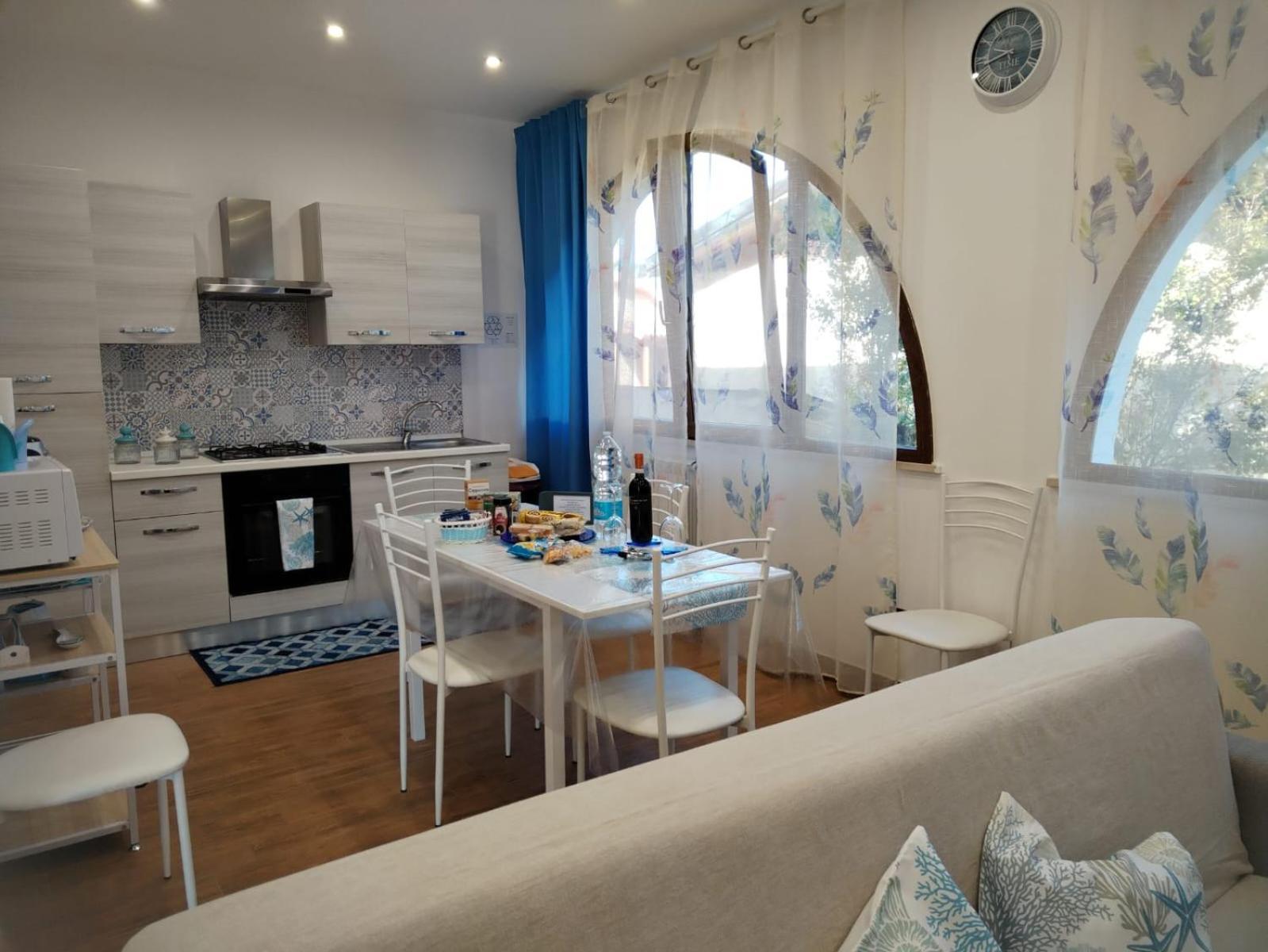 Momaliar House Villa Кампофеличе ди Рокела Екстериор снимка